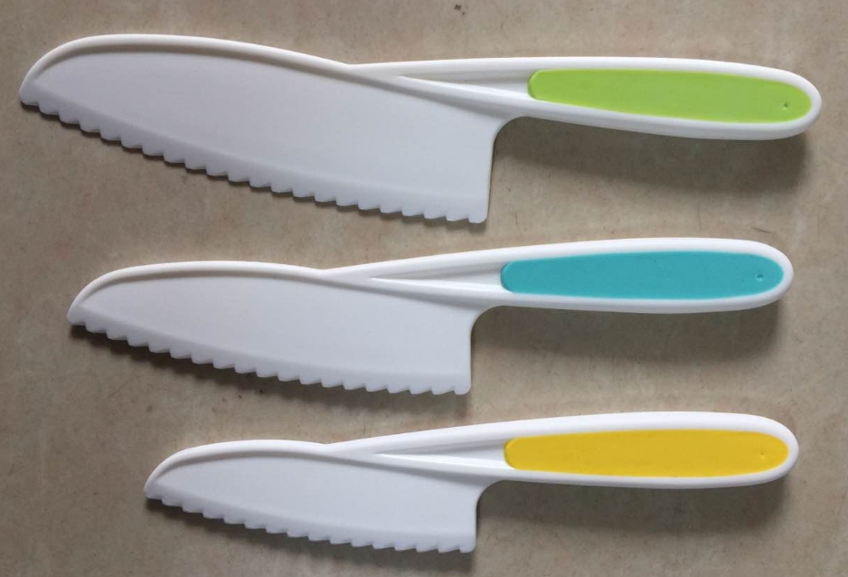 Neues Design-Gemüsemesser, Nylon-Kuchenmesser, Nylon-Küchenmesser, konkurrenzfähiger Preis, Fabrikverkauf direkt-ZX | Küchenmesser, Küchengeräte, Silikon-Kuchenform, Schneidebrett, Backwerkzeug-Sets, Kochmesser, Steakmesser, Hobelmesser, Allzweckmesser, Schälmesser, Messerblock, Messerständer, Santoku-Messer, Kleinkindermesser, Kunststoffmesser, Antihaftbeschichtung Messer, Buntes Messer, Edelstahlmesser, Dosenöffner, Flaschenöffner, Teesieb, Reibe, Schneebesen, Nylon-Küchenwerkzeug, Silikon-Küchenwerkzeug, Ausstecher, Kochmesser-Set, Messerschärfer, Schäler, Kuchenmesser, Käsemesser, Pizza Messer, Silikonspachtel, Silikonlöffel, Lebensmittelzange, geschmiedetes Messer, Küchenschere, Kuchenbackmesser, Kochmesser für Kinder, Tranchiermesser